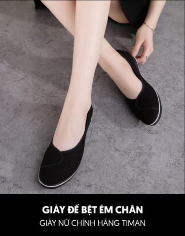 Giày lười nữ vải màu trắng ôm chân, mang lại cảm giác thoải mái khi di chuyển