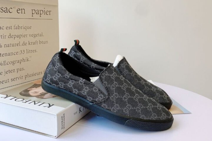 Giày lười vải nam Gucci