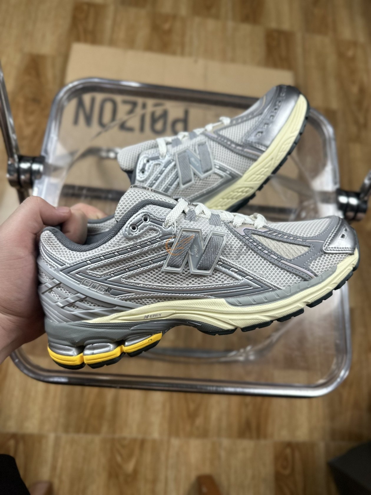 Giày New Balance 1906R nữ màu moonrock