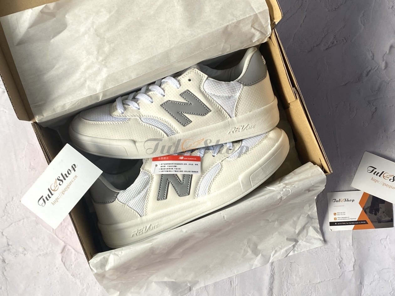 Giày New Balance CRT 300 trắng xám, thiết kế basic thanh lịch