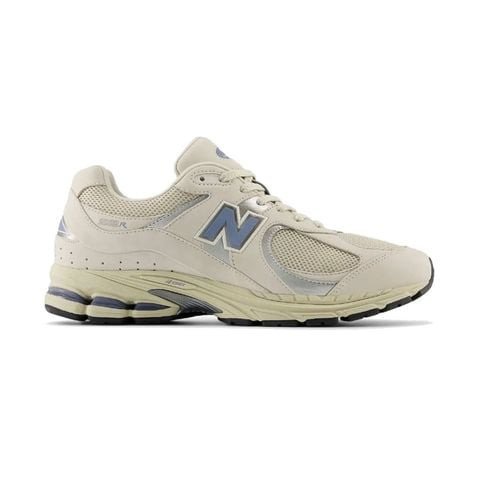Giày New Balance xám 2002R hiện đại