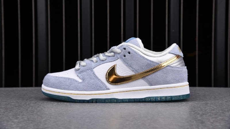 Giày Nike SB Dunk màu xanh lá cây đậm và trắng phù hợp phong cách đường phố