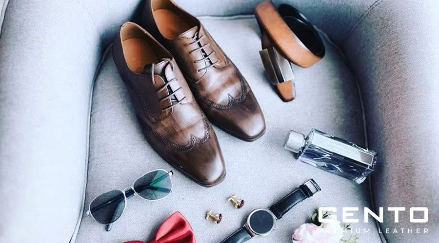 Giày Oxford nam màu đen bóng, biểu tượng của sự lịch lãm cho chú rể trong ngày cưới