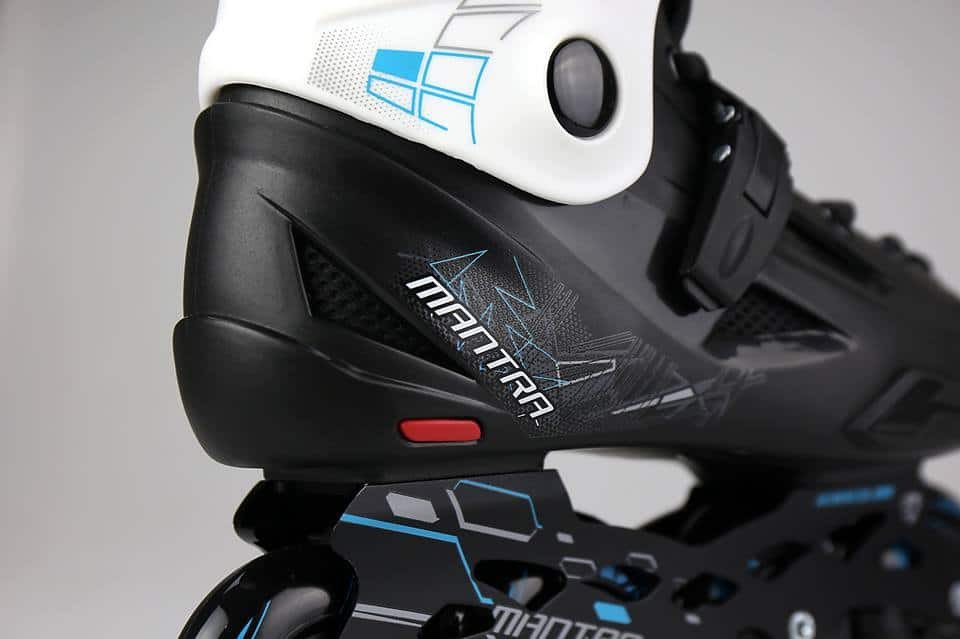 Giày patin Flying Eagle F1S với đế chống sốc ở gót chân