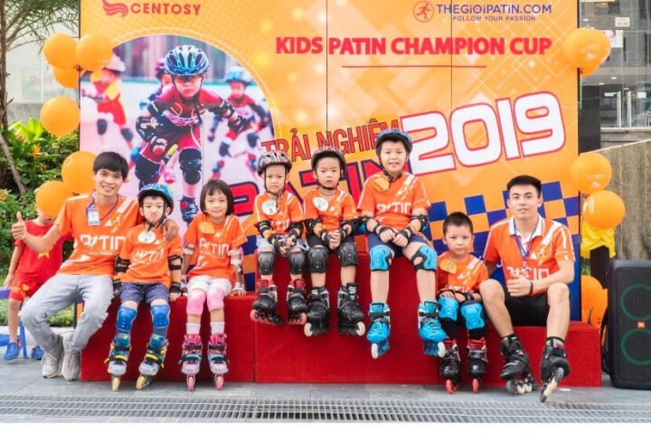 giày patin trẻ em hcm với nhiều màu sắc