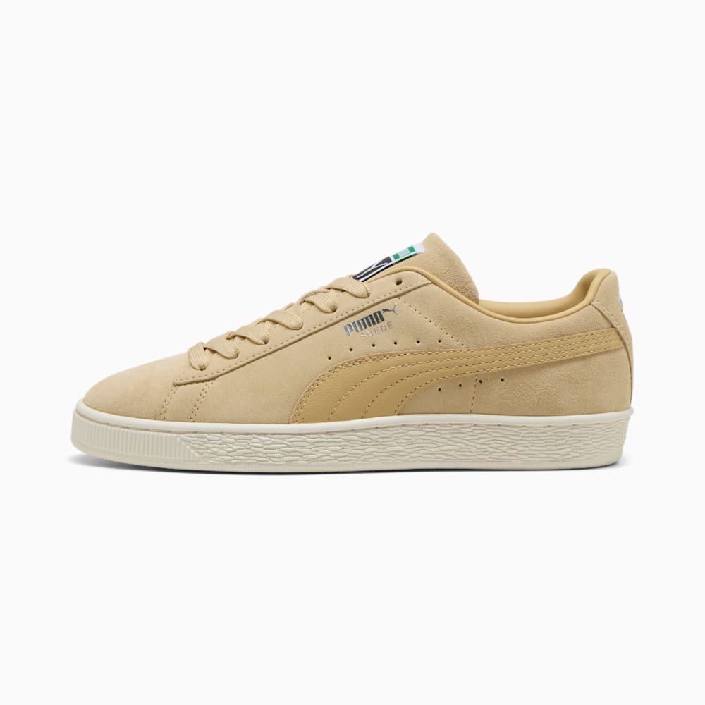 Giày Puma cao cổ với thiết kế tối giản