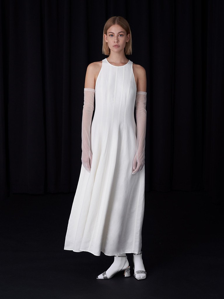 Giày sandal cao gót cô dâu màu bạc với chi tiết đính hạt