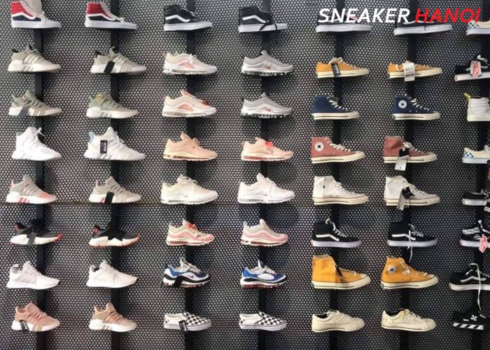 Giày sneaker chính hãng từ các thương hiệu lớn tại shop bán giày ở Hải Phòng