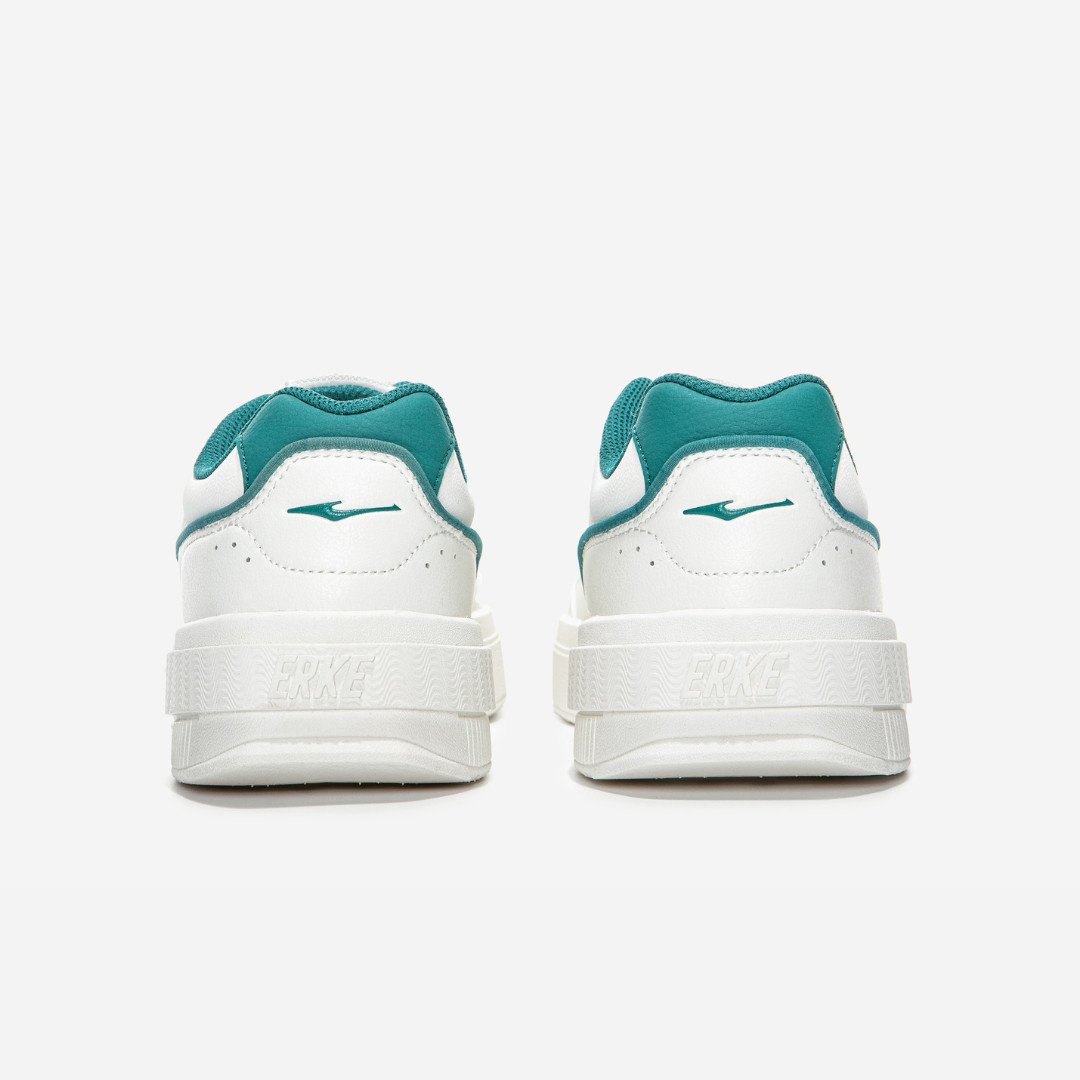 Giày sneaker nữ đế bằng màu trắng xanh lá năng động