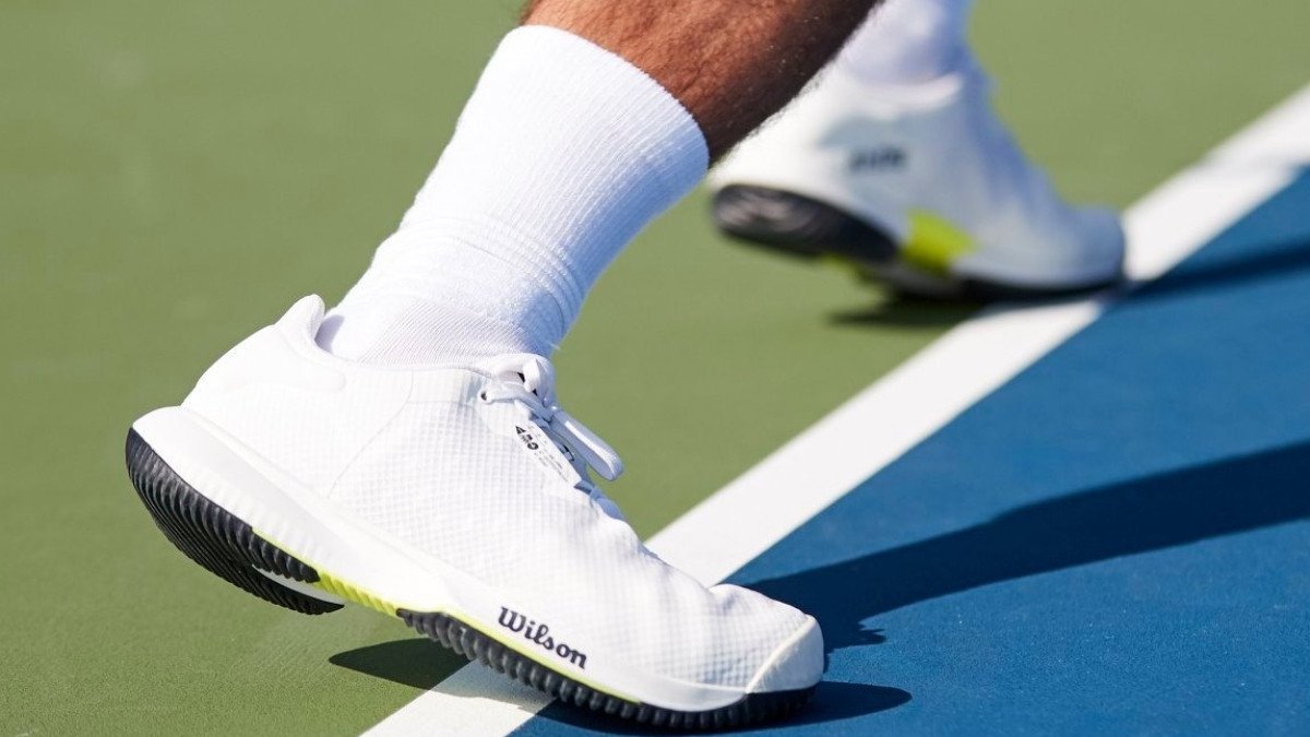 Giày tennis Wilson Kaos Swift với công nghệ Dynamic Fit DF2.