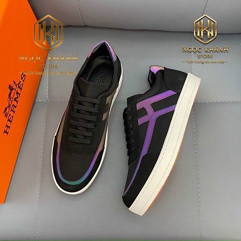 Giày thể thao Hermes nam cột dây đen kẻ tím với họa tiết galaxy tinh xảo