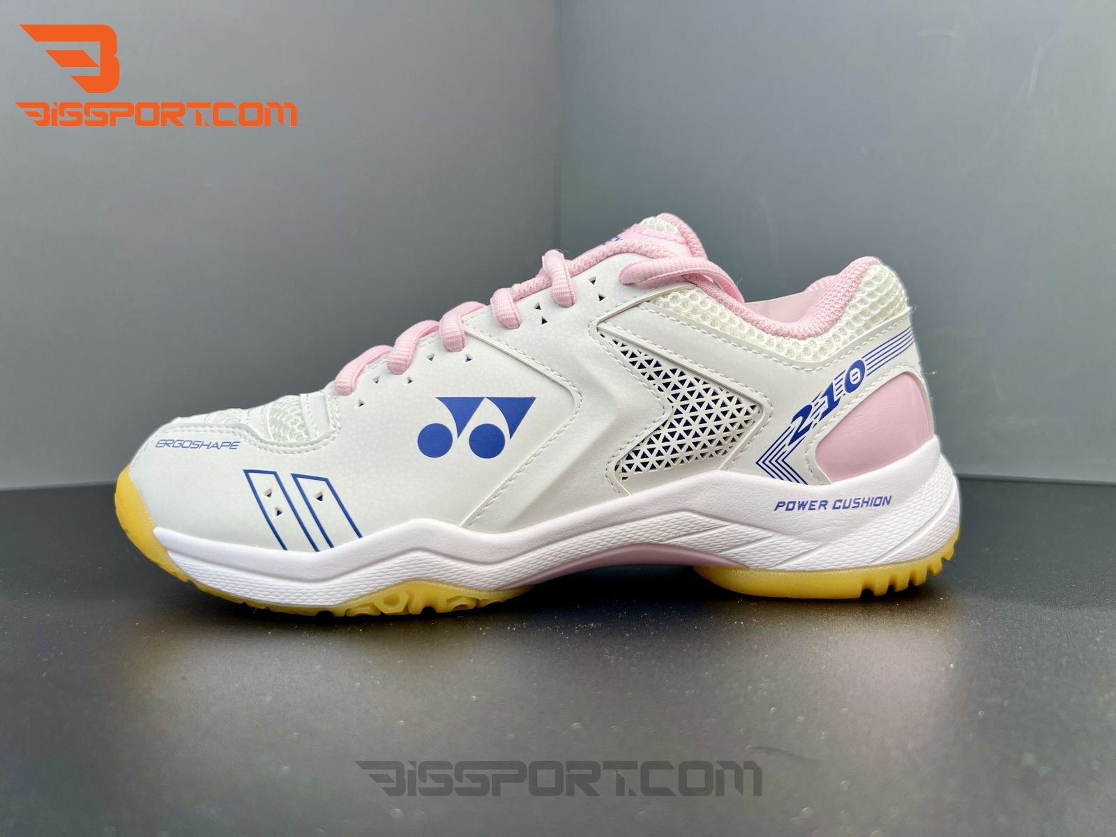 Giày Yonex Power Cushion 210 với thiết kế da rắn độc đáo