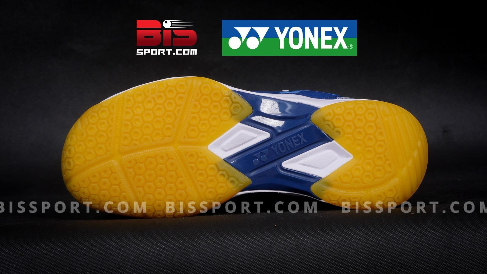 Khám Phá **Giày Yonex 210w Vàng**: Nâng Tầm Phong Cách Sân Cầu