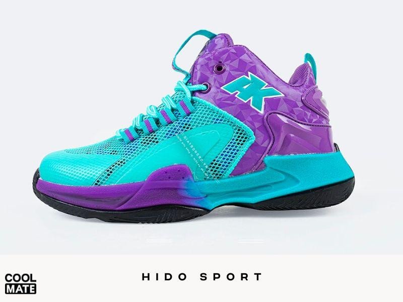 Hido Sport trưng bày đa dạng giày bóng rổ HCM trong cửa hàng