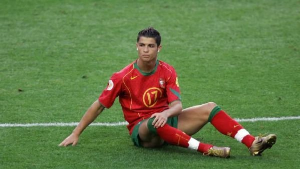Hình ảnh chi tiết giày đá bóng Nike Mercurial Vapor 2 của Ronaldo