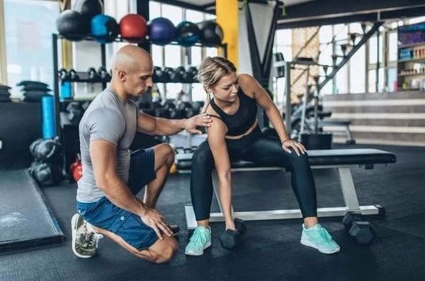 Hình ảnh giày tập gym nữ có độ bám sàn tốt và bền bỉ