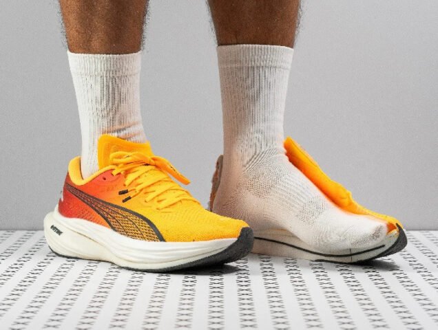 Hình ảnh tổng quan giày Puma Deviate Nitro 3 với thiết kế hiện đại, sẵn sàng cho tốc độ