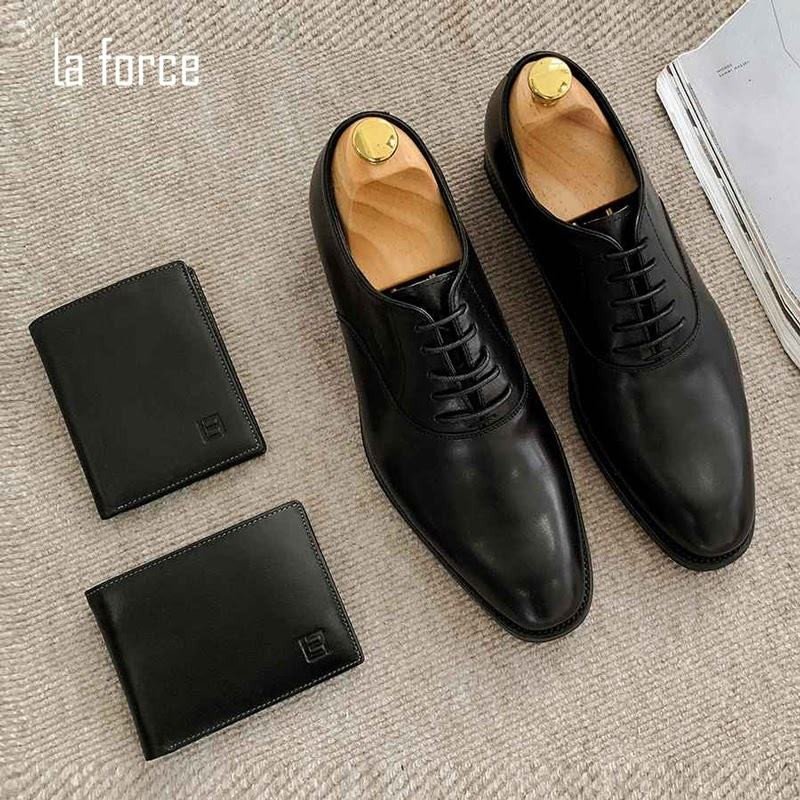 hướng dẫn buộc dây giày tây Oxford 4 lỗ kiểu Criss-Cross