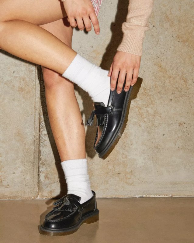 Hướng dẫn đo chiều dài chân chính xác để chọn size giày Dr. Martens