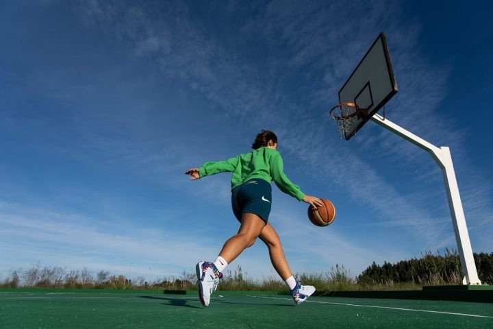 Khả năng thoáng khí của giày bóng rổ adidas outdoor là yếu tố quan trọng