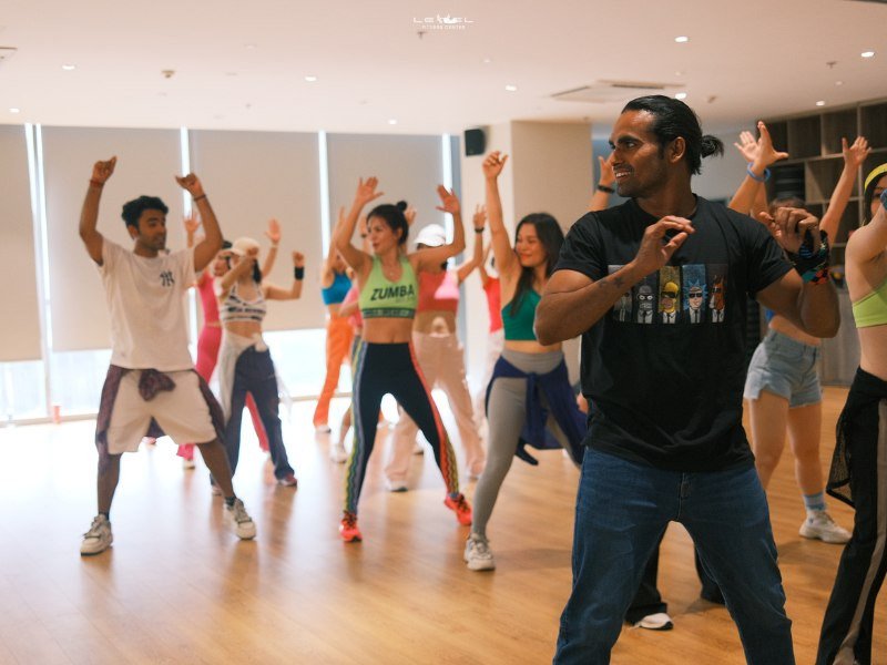 Không gian tập luyện rộng rãi tại phòng gym chất lượng cao Cầu Giấy