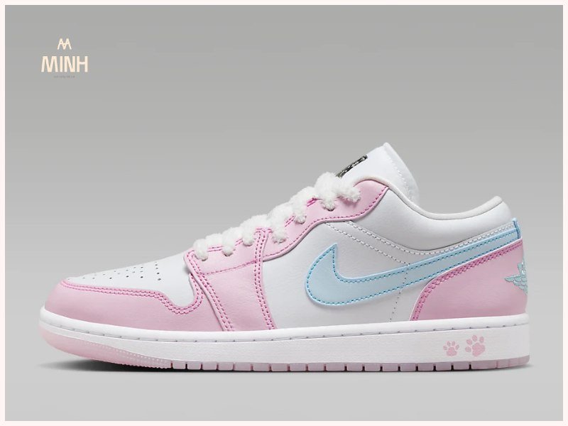 Kiểm tra độ cong nhẹ và đàn hồi tự nhiên của mũi giày Nike Jordan chính hãng