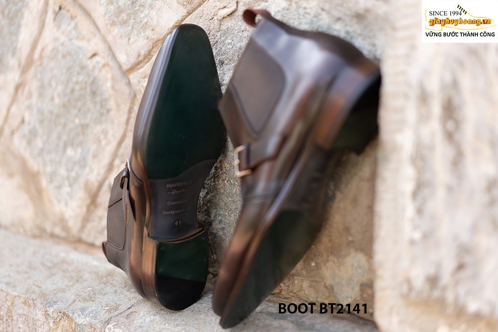 Kiểu dáng giày tây cổ cao Chelsea và Chukka Boot, phong cách hiện đại