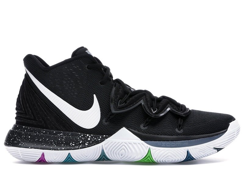 Kyrie 5 phối màu Black Magic cổ điển