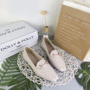 Loafer big size màu trắng sữa, chất liệu da thật cao cấp, phong cách hiện đại và cá tính.