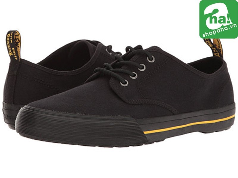 Logo Dr. Martens được dập nổi tinh tế trên thân giày lười