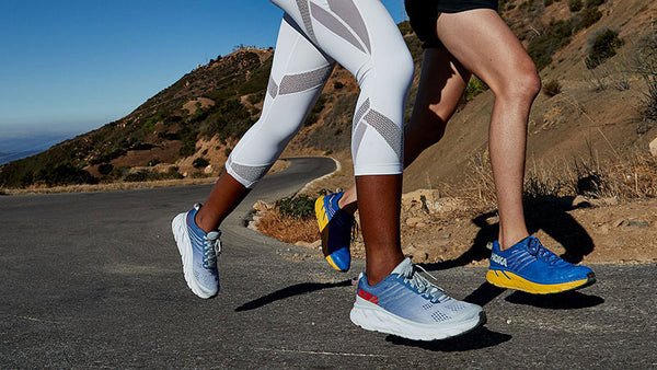 Lớp đệm êm ái của giày Hoka Clifton mang lại sự thoải mái tối đa