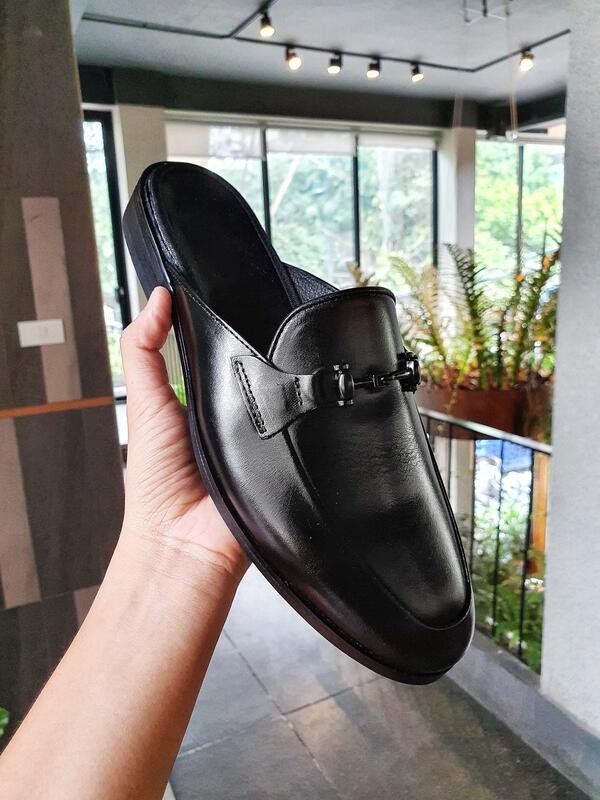 Lựa chọn giày sục nam da thật cao cấp để đảm bảo độ bền