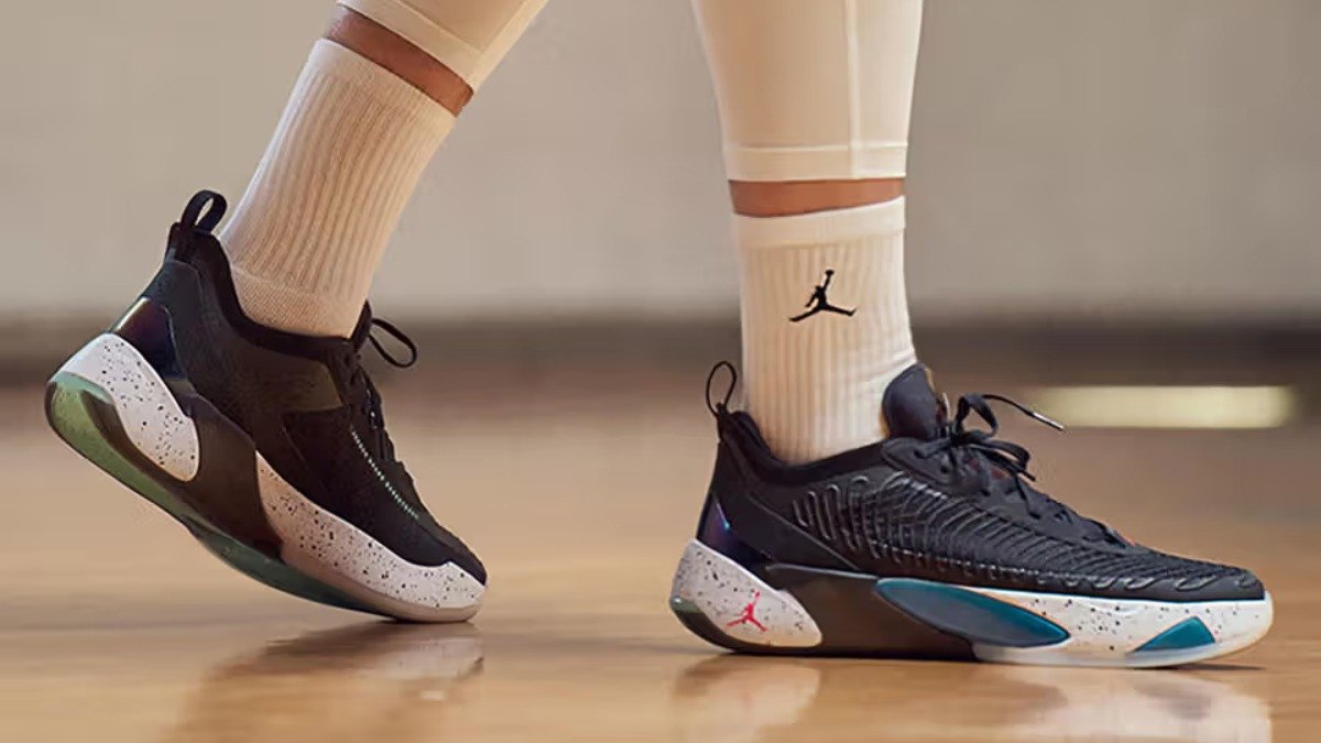 Lưu ý khi mua giày bóng rổ Trung Quốc