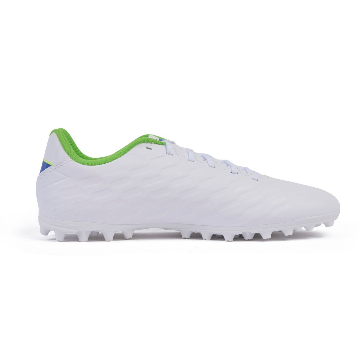 Mặt đế của giày đá bóng Li-Ning YSFU005-1B với hệ thống đinh tán tăng cường độ bám sân