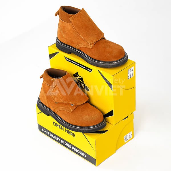 mẫu giày bảo hộ zboot Z106 thiết kế da bò cho môi trường làm việc khắc nghiệt
