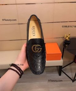 Mẫu giày lười da Gucci nam với họa tiết monogram độc đáo