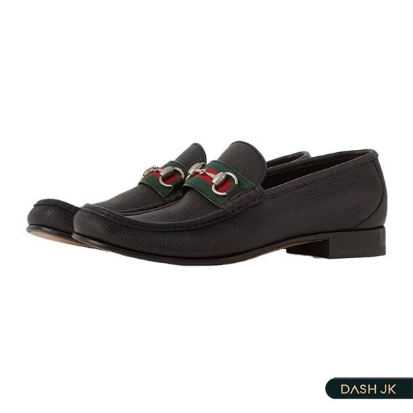Mẫu giày lười nam Horsebit Loafer Gucci hàng hiệu với chi tiết kim loại đặc trưng