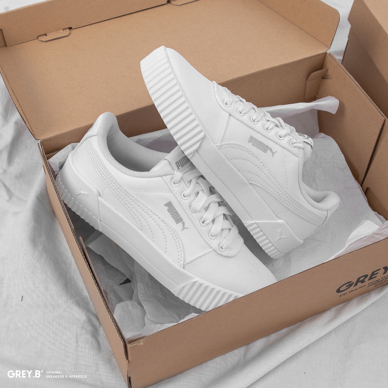 Mẫu giày Puma nam Carina với mức giá phải chăng tại Hà Nội