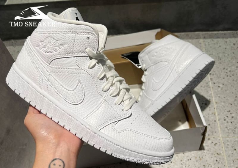 Mẫu giày sneaker hot 2025 Air Jordan 1 White Snakeskin độc đáo