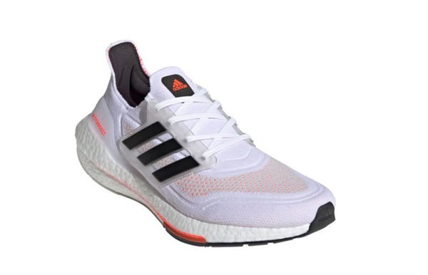 Mẫu giày thể thao Adidas Ultraboost nữ màu hồng pastel, tối ưu cho hoạt động chạy bộ hiệu suất