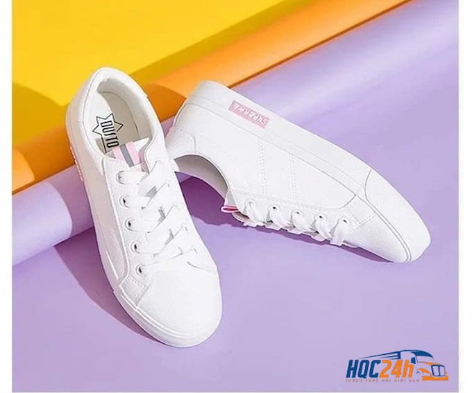 Mẫu giày thể thao Dusto màu trắng hồng