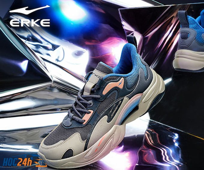 Mẫu giày thể thao Erke màu xanh trắng