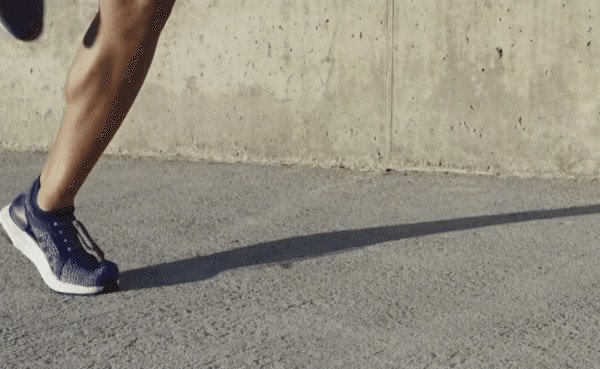 Mẫu giày Ultra Boost nữ mang lại cảm giác êm ái khi tập luyện