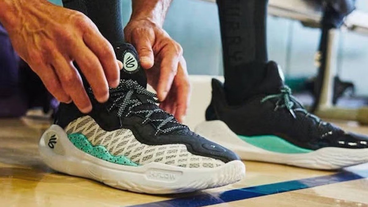 Minh họa các loại chiều rộng bàn chân khi chọn size giày Under Armour