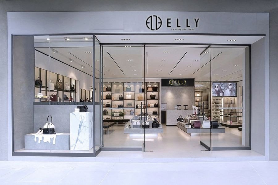 Một đôi giày tây da lộn màu xanh đen cùng một đôi giày mọi da