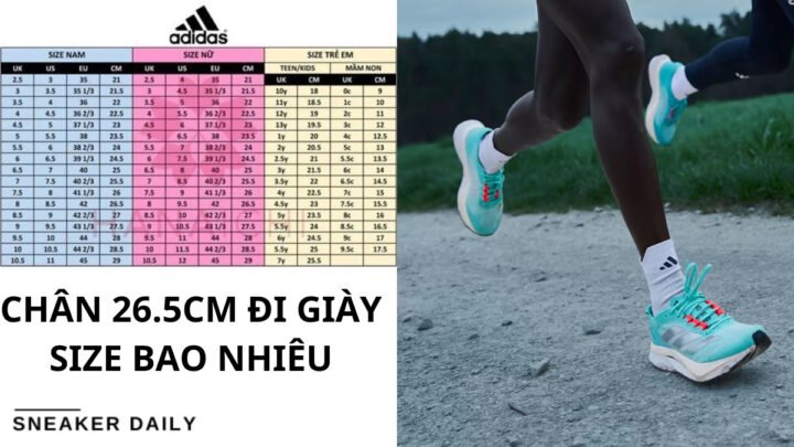 Người đang đo chiều dài bàn chân để xác định size giày phù hợp với chân 26.5cm