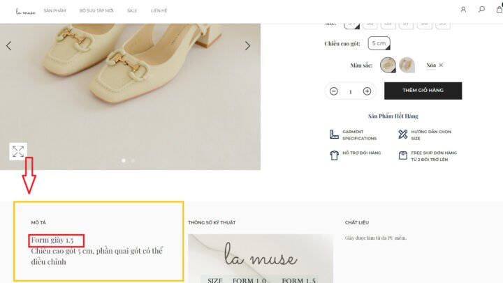 Người dùng xem mô tả sản phẩm trên website để xác định phom giày 1.5, đảm bảo chọn đúng size giày khi mua sắm trực tuyến.