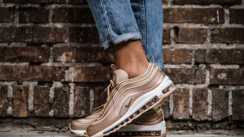 Nike Air Max 97 Og Bronze mang đến sự êm ái vượt trội khi di chuyển