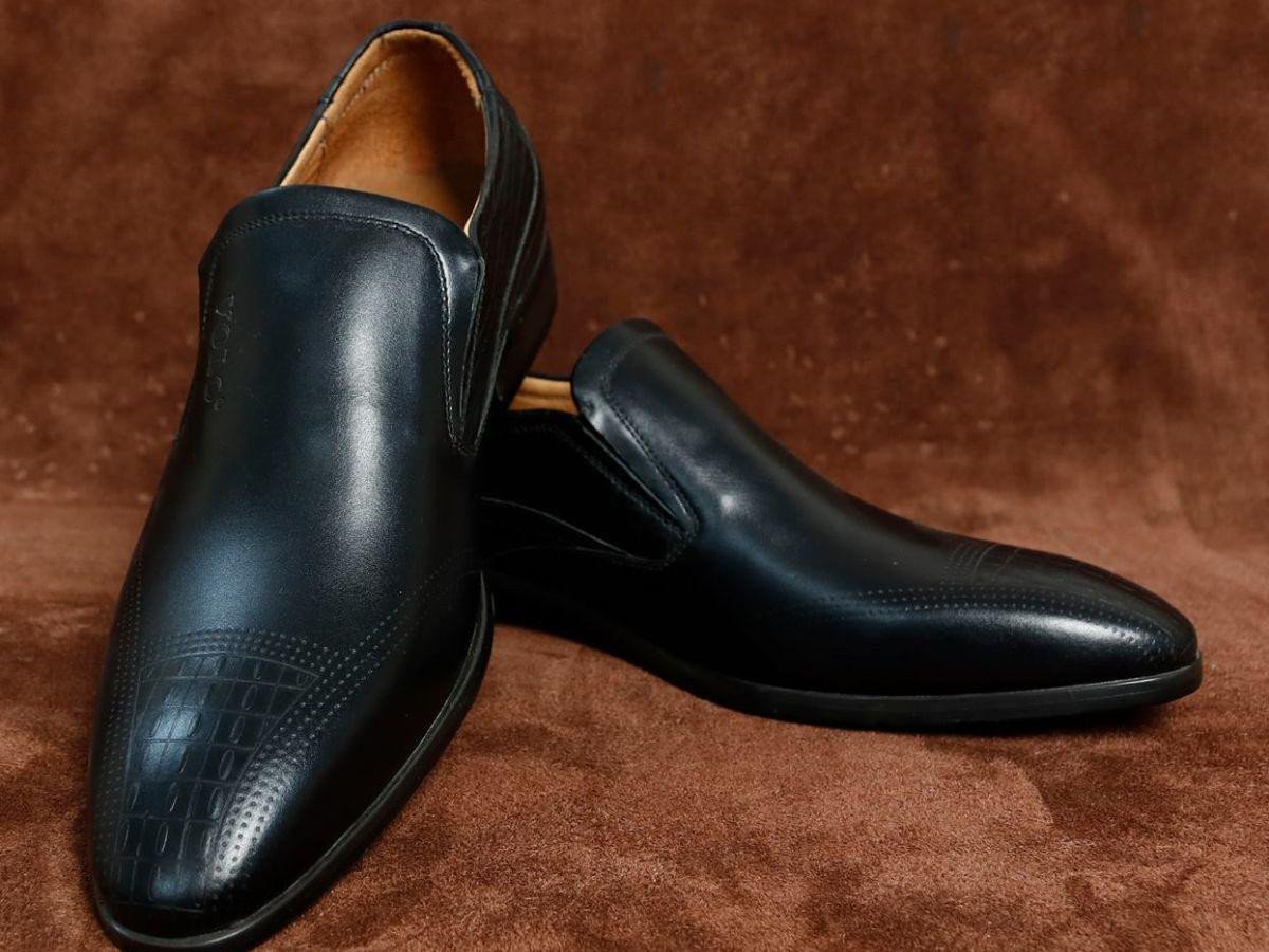 Noberly chuyên giày tây nam công sở lịch lãm, được các quý ông Hà Nội tin dùng