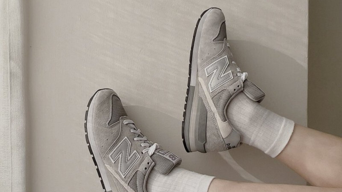 Phần mũi giày New Balance 996 có dáng thon gọn